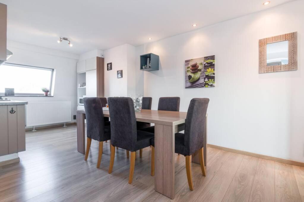Duplex Appertement Met Zicht Damse Vaart @ Bruggeアパートメント エクステリア 写真